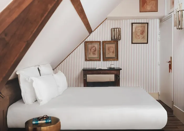 Hotel De Senlis