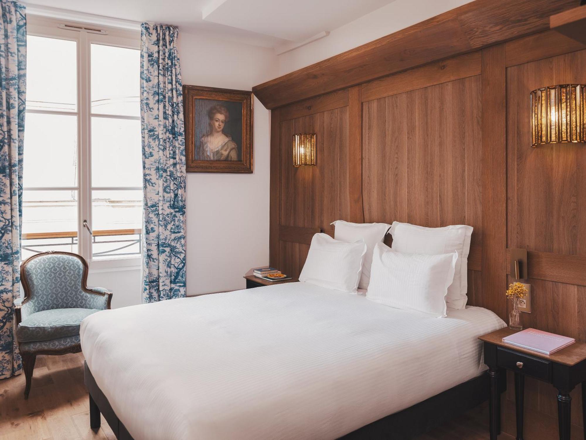 Hotel De Senlis 3*