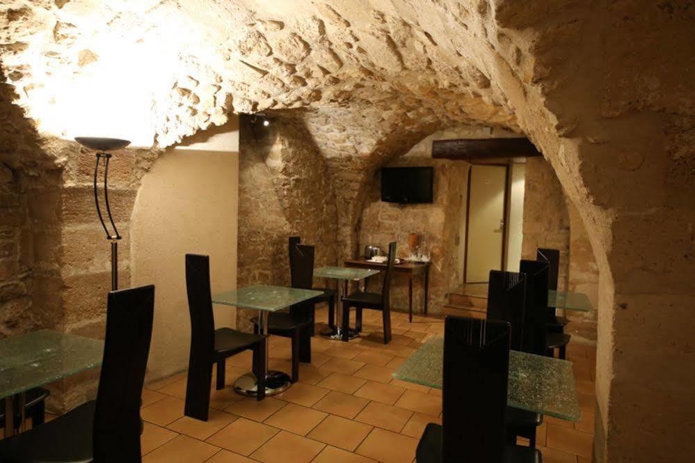 De Senlis 3* Parijs