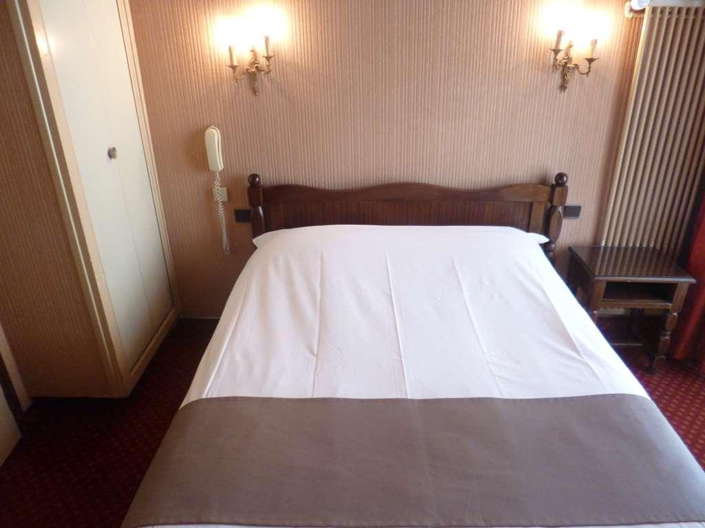 Hotel De Senlis Parijs